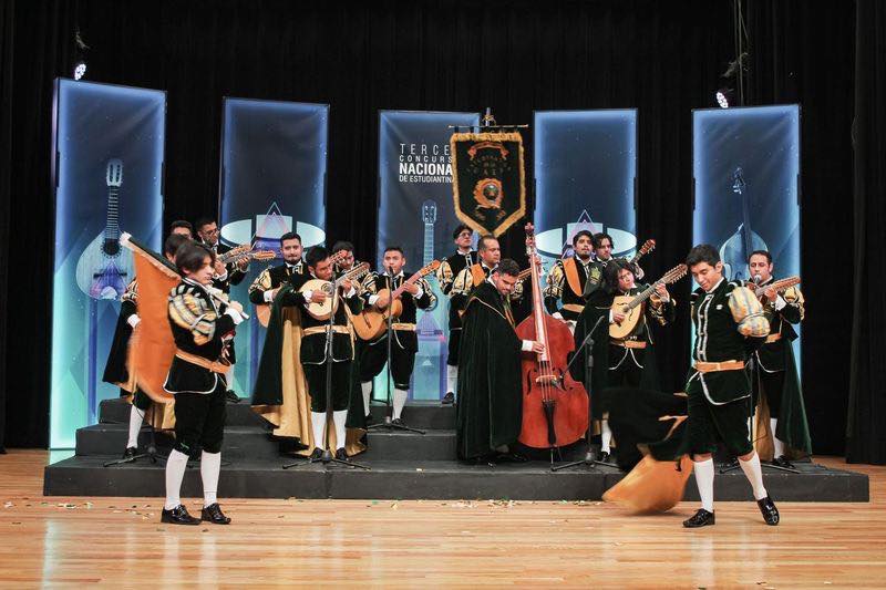 ¡Orgullo verde y oro! Estudiantina de la UAEMéx brilla con tercer lugar en concurso nacional