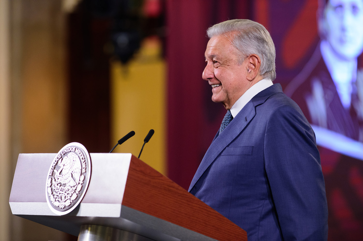 AMLO propone reformas constitucionales para proteger el agua, la salud, los animales y el medio ambiente