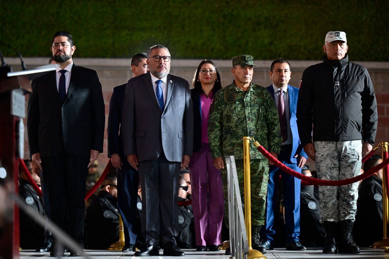 Rinden homenaje a elementos de la Fiscalía del Estado de México caídos en cumplimiento de su deber